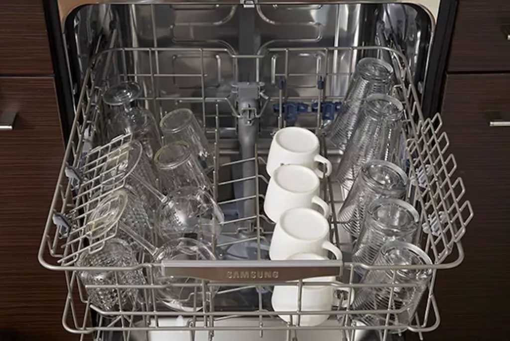 Не включается посудомоечная машина  Rosieres